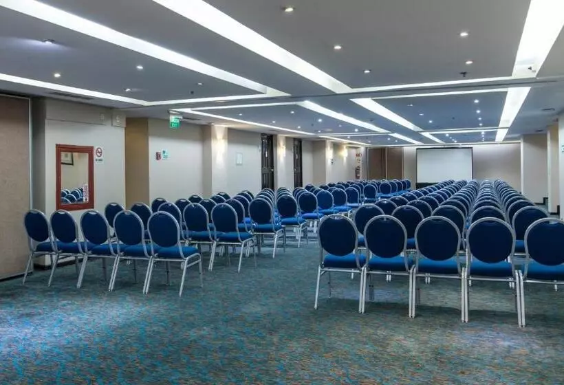 Fotos del hotel Holiday Inn & Suites Mexico Zona Reforma, An Ihg:  13