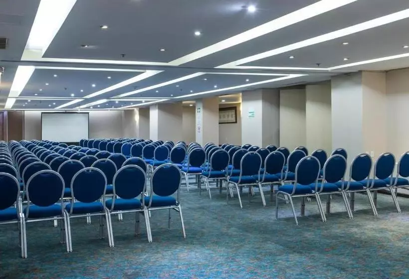 Fotos del hotel Holiday Inn & Suites Mexico Zona Reforma, An Ihg:  9