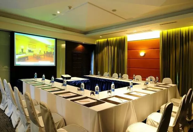 Fotos del hotel Pantip Suites Sathorn:  6