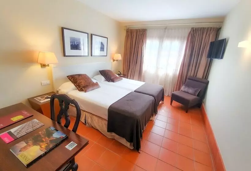 Fotos del hotel San Antonio El Real:  17