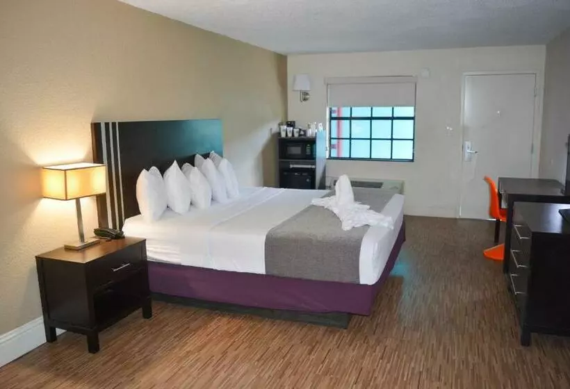 Avanti International Resort