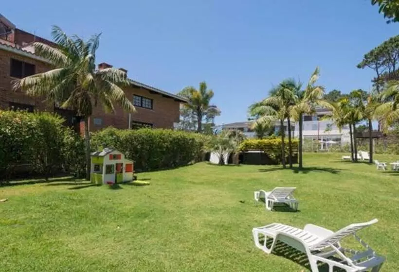 Fotos del hotel Camelot:  2