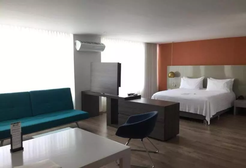 Fotos del hotel Holiday Inn Express & Suites Medellin, An Ihg:  15