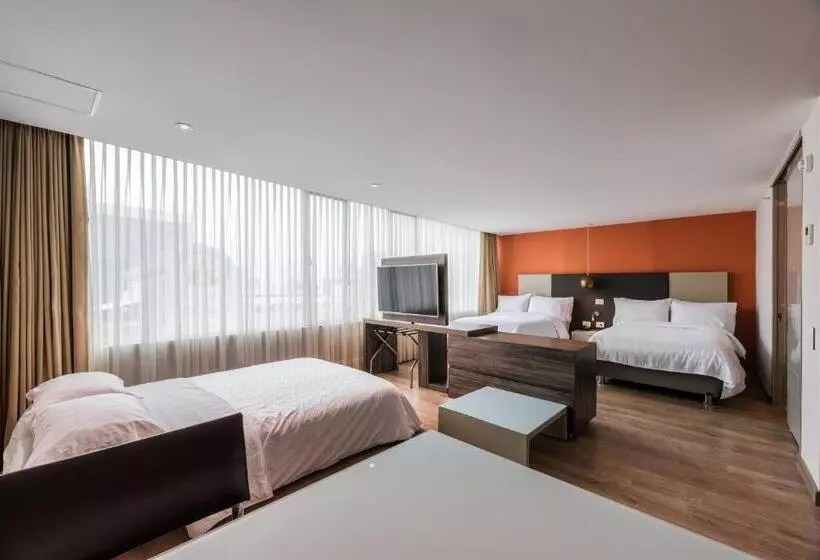 Fotos del hotel Holiday Inn Express & Suites Medellin, An Ihg:  9