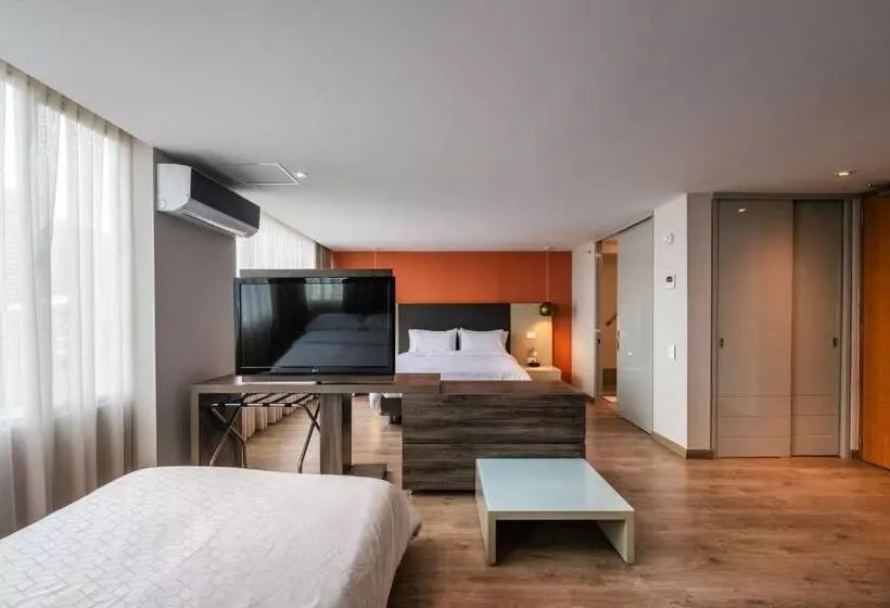 Fotos del hotel Holiday Inn Express & Suites Medellin, An Ihg:  5