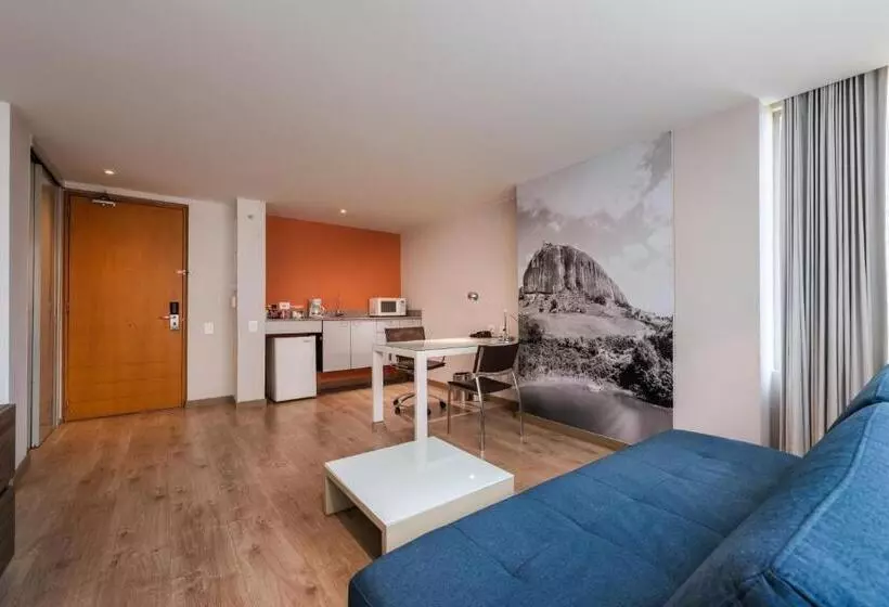 Fotos del hotel Holiday Inn Express & Suites Medellin, An Ihg:  25