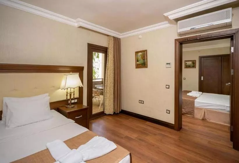 Fotos del hotel Latanya Park Resort:  22