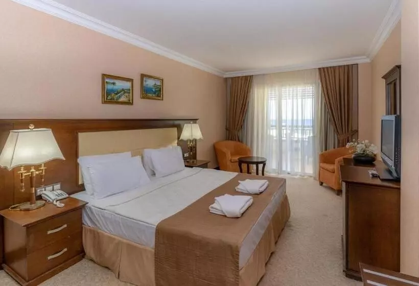 Fotos del hotel Latanya Park Resort:  8