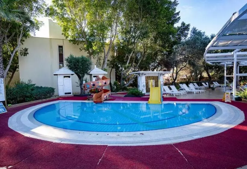 Fotos del hotel Latanya Park Resort:  2