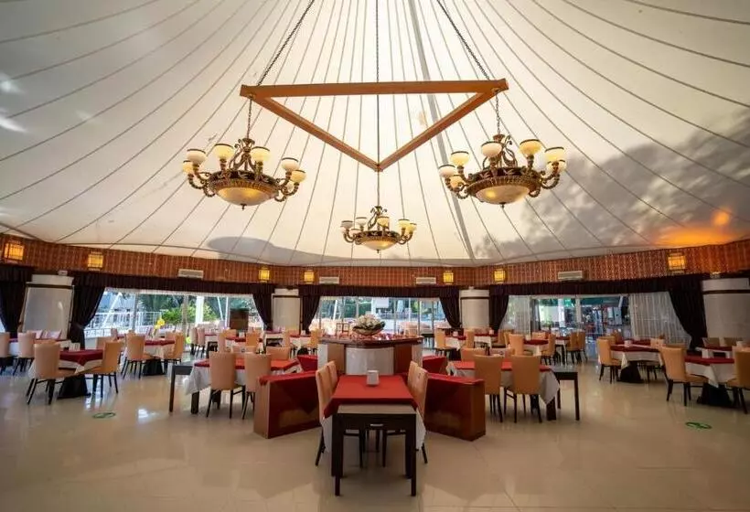 Fotos del hotel Latanya Park Resort:  3