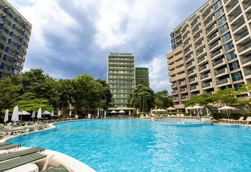 Fotos del hotel Hotel Slavyanski:  2