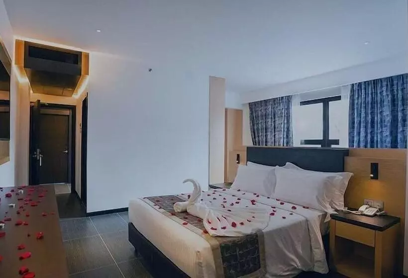 Fotos del hotel Tsr Seafront:  18