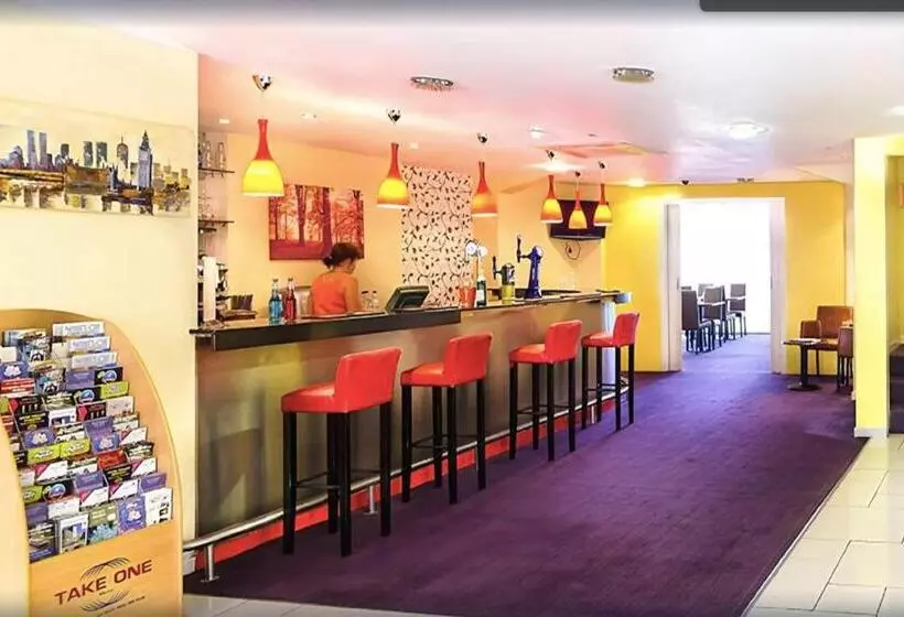 Fotos del hotel Oyo Luton Formerly Quality Skyline:  4