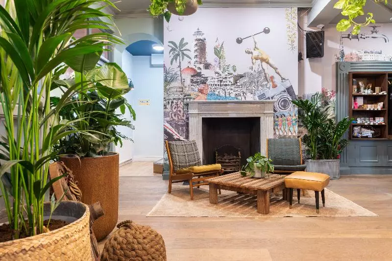 Fotos del hotel Selina Brighton:  6