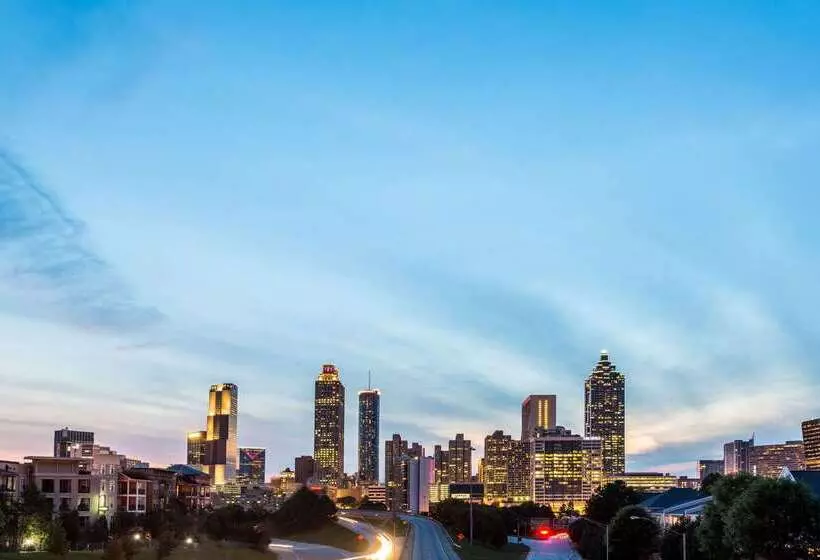 Fotos del hotel Super 8 By Wyndham Atlanta Northeast Ga:  7