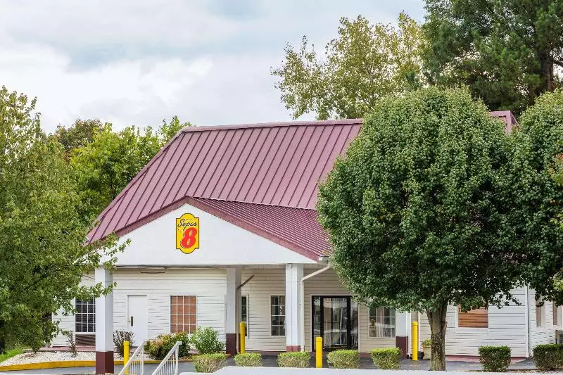 Fotos del hotel Super 8 By Wyndham Atlanta Northeast Ga:  11