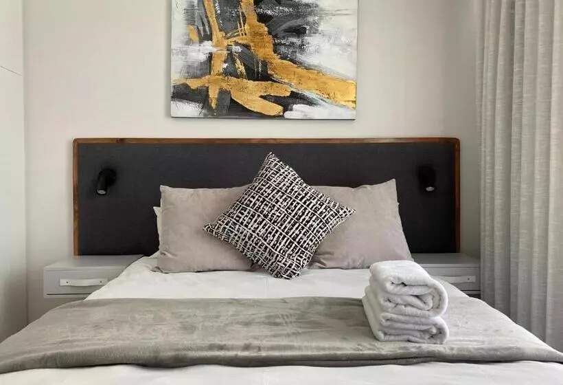 Fotos del hotel Icon Luxury Apartments:  22