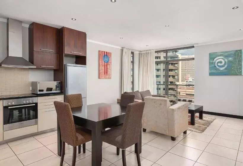 Fotos del hotel Icon Luxury Apartments:  6