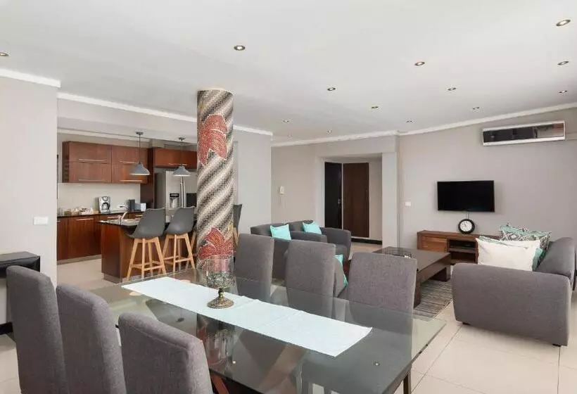 Fotos del hotel Icon Luxury Apartments:  23