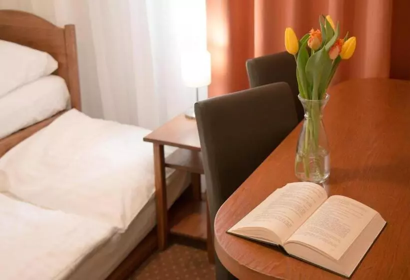 Fotos del hotel Karlin:  23