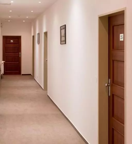 Fotos del hotel Karlin:  6