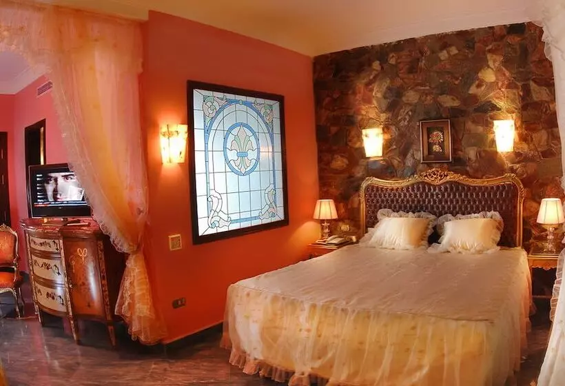 Oriental Rivoli  & Spa