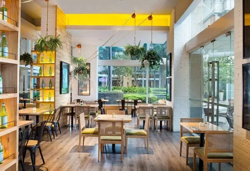 Fotos del hotel Somerset Berlian Jakarta:  5