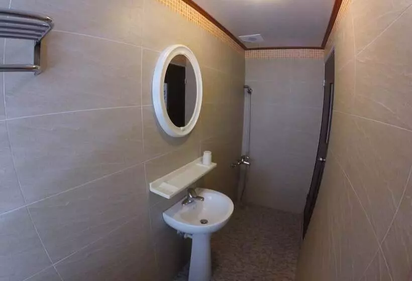 Fotos del hotel Donghe Taitung Surf Shop & Hostel:  10