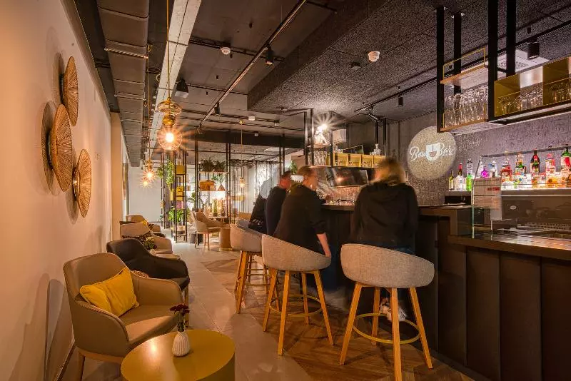 Fotos del hotel Ninetynine Hotel Amsterdam Airport:  3