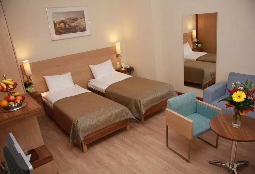 Fotos del hotel Bristol Budapest:  2