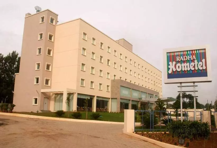 Fotos del hotel Radha Hometel:  8