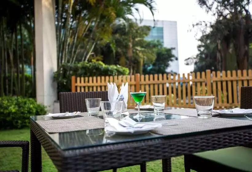 Fotos del hotel Radha Hometel:  7