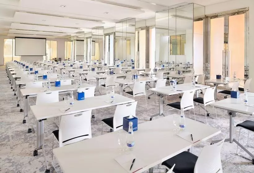 Fotos del hotel Arjaan By Rotana  Dubai Media City:  92
