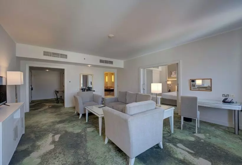 Fotos del hotel Courtyard By Marriott Dubai, Green Community:  24