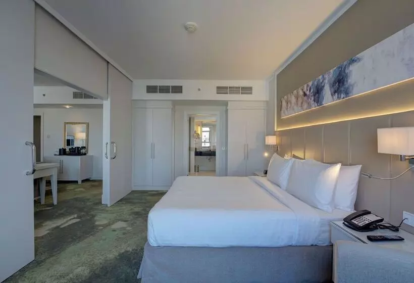 Fotos del hotel Courtyard By Marriott Dubai, Green Community:  16