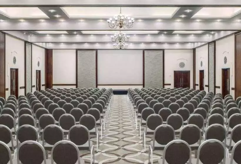 Fotos del hotel Courtyard By Marriott Dubai, Green Community:  72