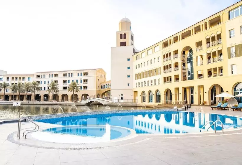 Fotos del hotel Courtyard By Marriott Dubai, Green Community:  11