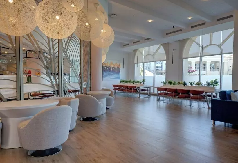 Fotos del hotel Courtyard By Marriott Dubai, Green Community:  4