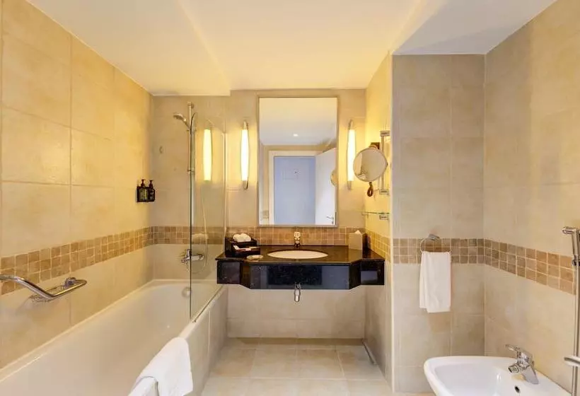 Fotos del hotel Courtyard By Marriott Dubai, Green Community:  21