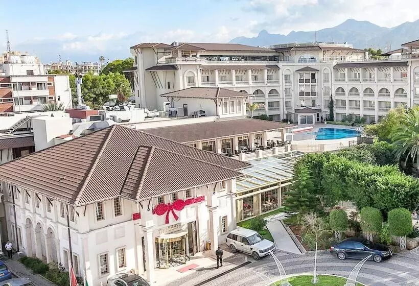 Fotos del hotel Savoy:  10