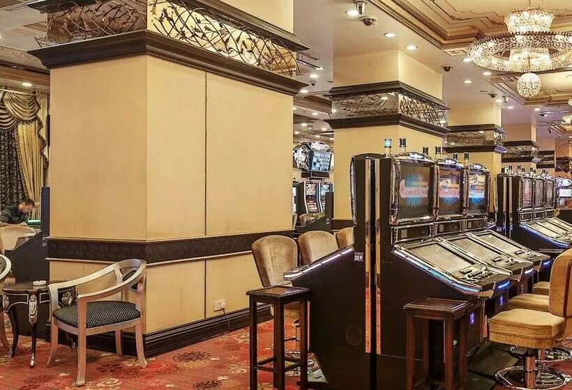 Fotos del hotel Savoy:  24