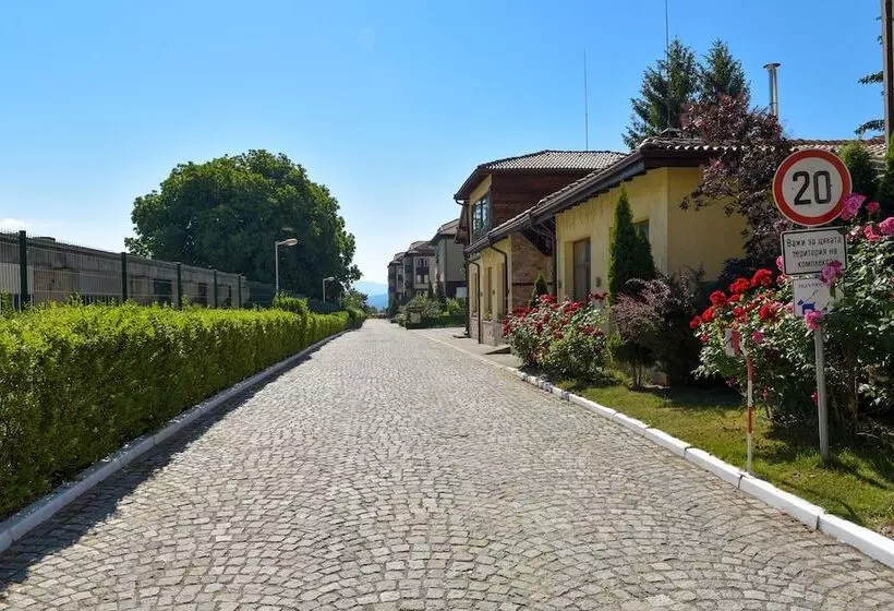 Fotos del hotel Bojur & Bojurland Apartment Complex:  14