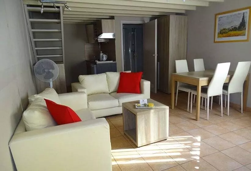 Fotos del hotel Condo Gardens Leuven:  11