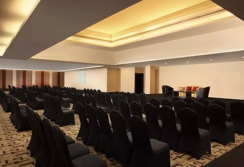 Fotos del hotel Grandkemang:  19