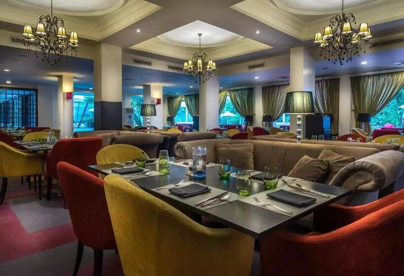 Fotos del hotel Grandkemang:  4