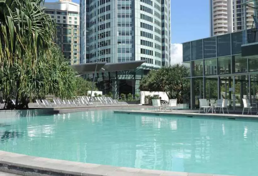 Q1 Resort & Spa – Official