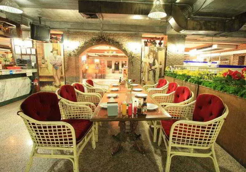 Fotos del hotel 13 Coins Tower Hotel Tiwanon:  3