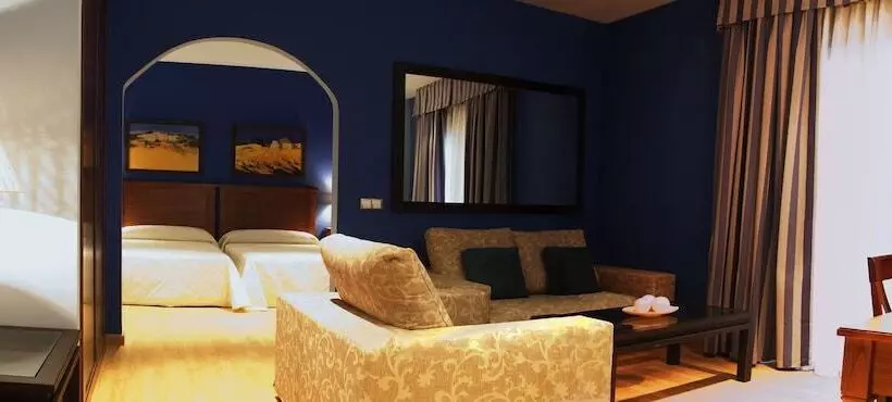 Fotos del hotel Ciudad Del Renacimiento:  2