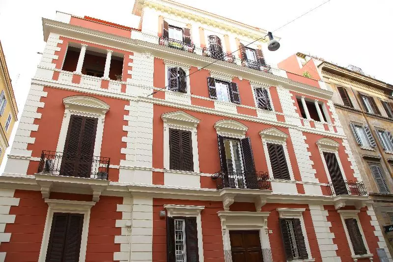 Ht Residence Maximus