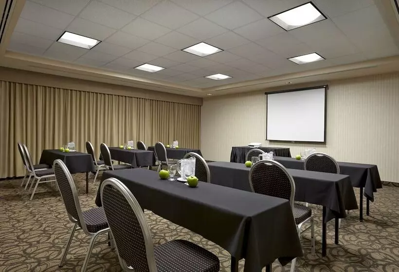 Fotos del hotel Acclaim Hotel Calgary Airport:  6